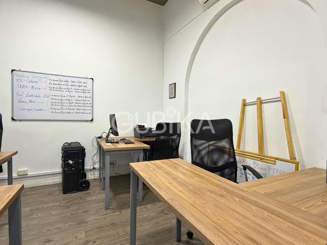 Casa de 11 alcobas en venta en Centenario, Cali, 320 m² · foto 20 de 24