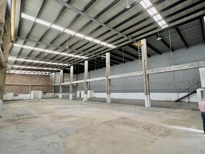 Bodega en arriendo en La Tablaza, La Estrella, 1300 m² · foto 4 de 4