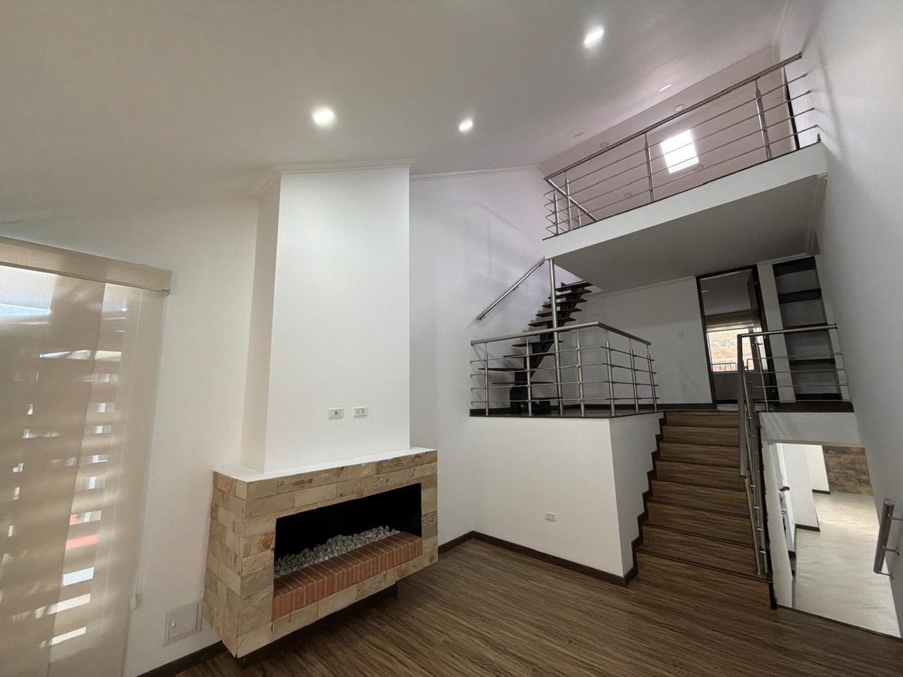 Casa en venta en Engativá, Bogotá · foto 2 de 24