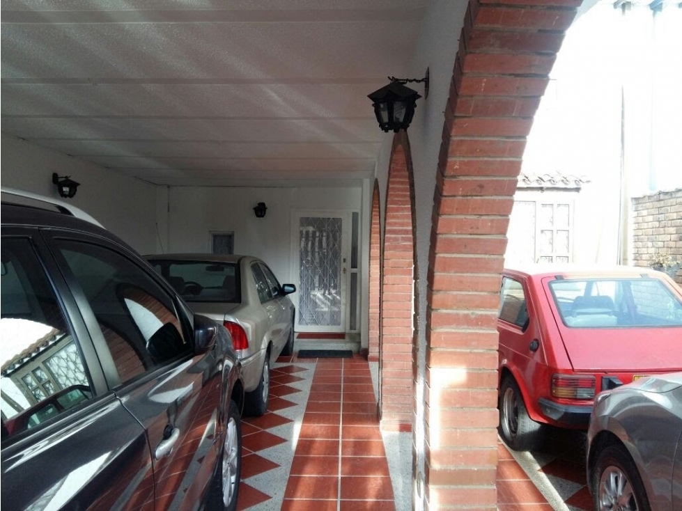 Casa en venta en Cedritos, Bogotá · foto 5 de 24
