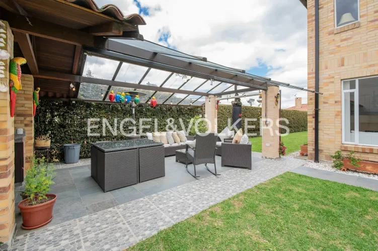 Casa de 3 alcobas en venta en Guaymaral, Chía, 340 m² · foto 16 de 20