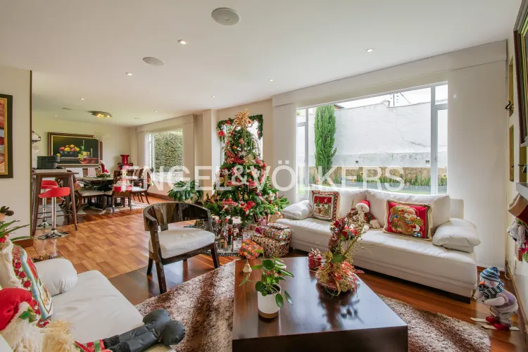 Casa de 3 alcobas en venta en Guaymaral, Chía, 340 m² · foto 2 de 20