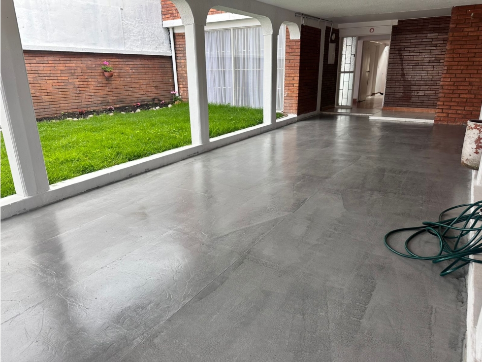 Casa en venta en Cedritos, Bogotá · foto 3 de 24