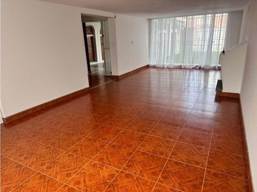 Casa en venta en Cedritos, Bogotá · foto 6 de 24