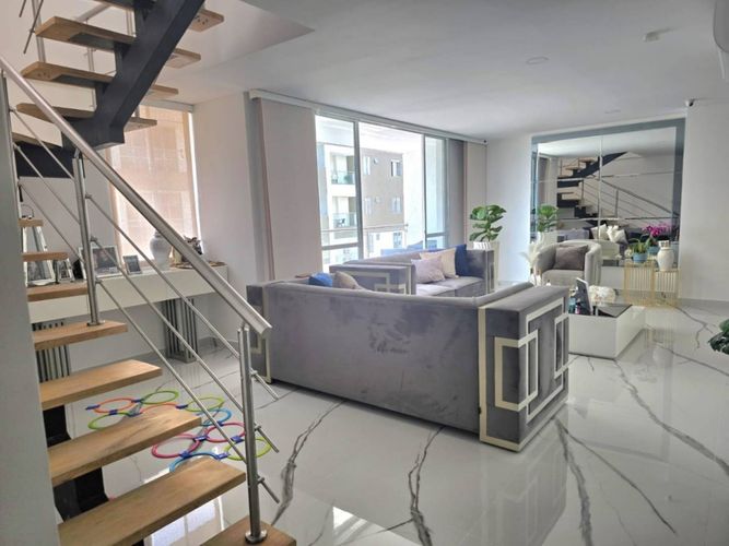 Apartamento en venta en Valle Del Lili, Cali · foto 8 de 24