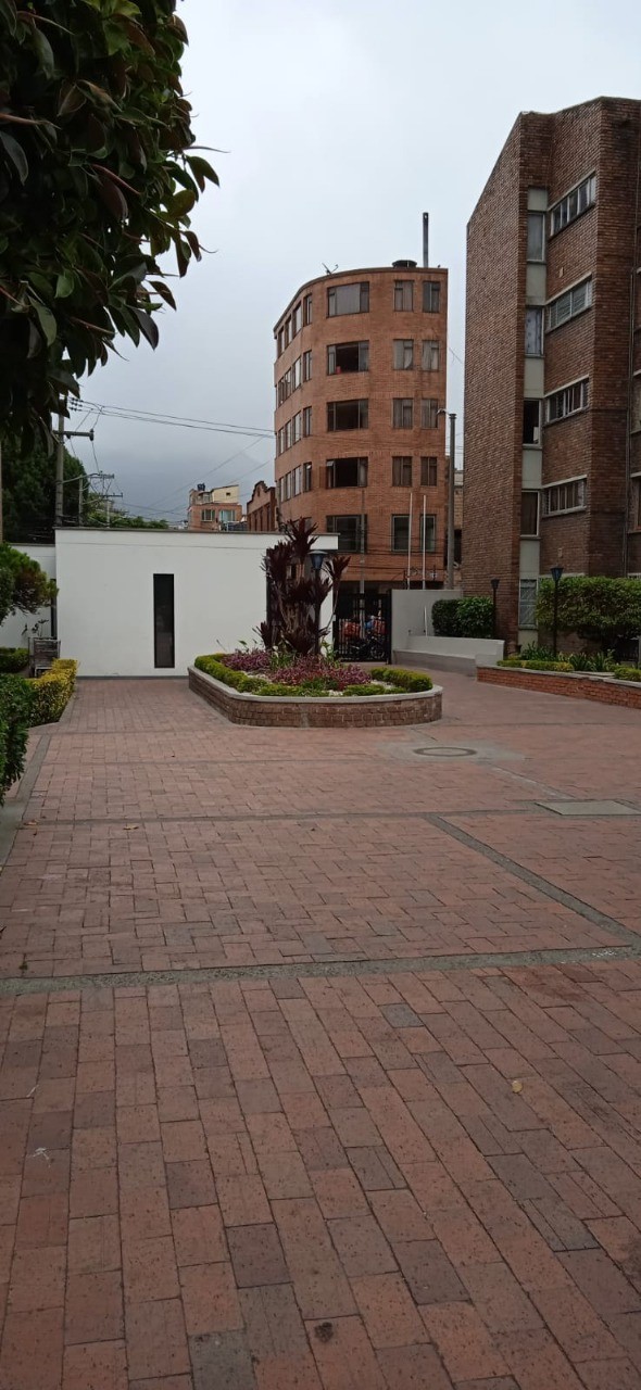 Apartamento en venta en Restrepo, Bogotá · foto 2 de 24