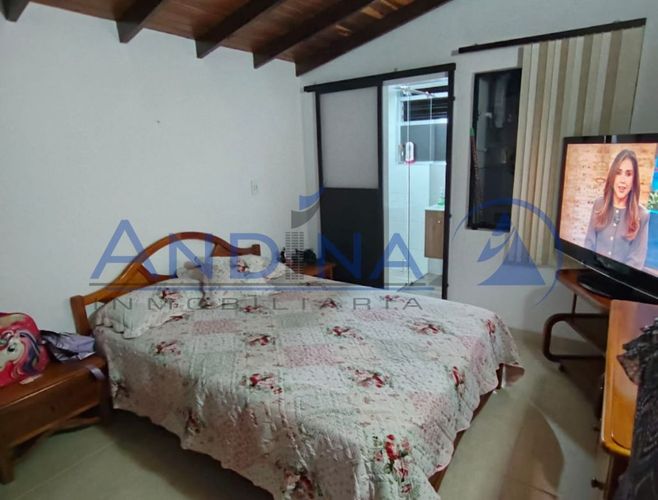 Casa de 3 alcobas en venta en Cabañas, Bello, 85 m² · foto 6 de 13