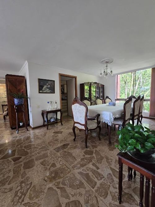 Apartamento de 4 alcobas en venta en Provenza, Medellín, 234 m² · foto 13 de 19