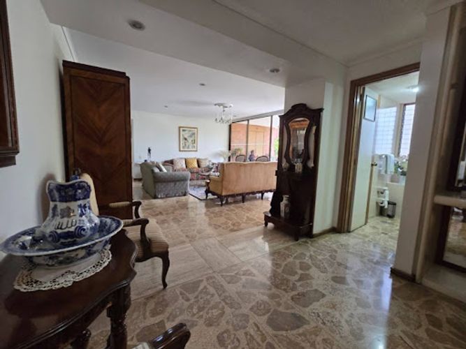 Apartamento de 4 alcobas en venta en Provenza, Medellín, 234 m² · foto 14 de 19