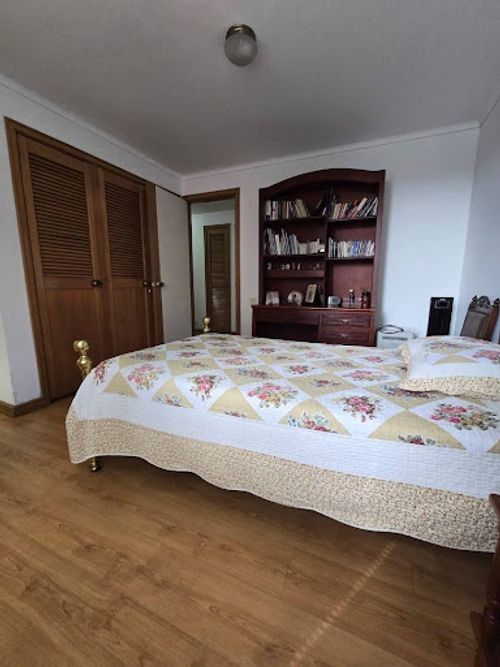 Apartamento de 4 alcobas en venta en Provenza, Medellín, 234 m² · foto 17 de 19
