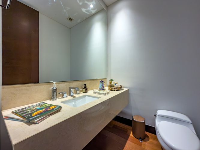 Apartamento de 4 alcobas en venta en Cerros De Niza, Bogotá, 355 m² · foto 14 de 24