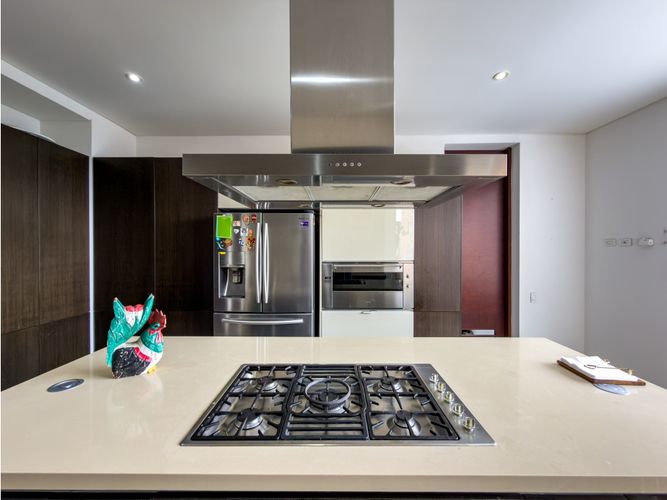 Apartamento de 4 alcobas en venta en Cerros De Niza, Bogotá, 355 m² · foto 16 de 24