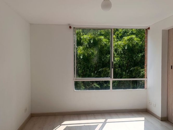 Apartamento de 3 alcobas en arriendo en El Poblado, Medellín, 110 m² · foto 15 de 19