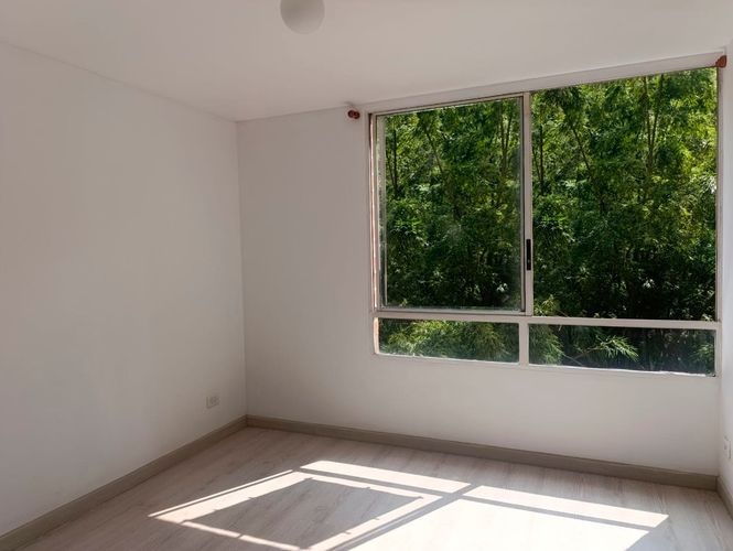 Apartamento de 3 alcobas en arriendo en El Poblado, Medellín, 110 m² · foto 17 de 19