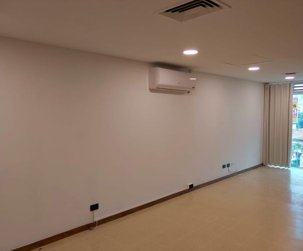 Oficina en arriendo en Las Acacias, Medellín, 33 m² · foto 8 de 12