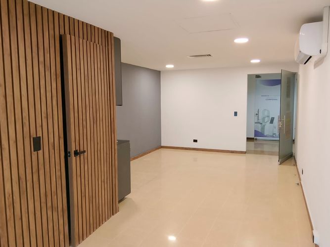Oficina en arriendo en Las Acacias, Medellín, 33 m² · foto 5 de 12