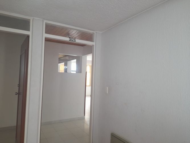Apartamento de 3 alcobas en venta en Cañaveral, Floridablanca, 96 m² · foto 4 de 24