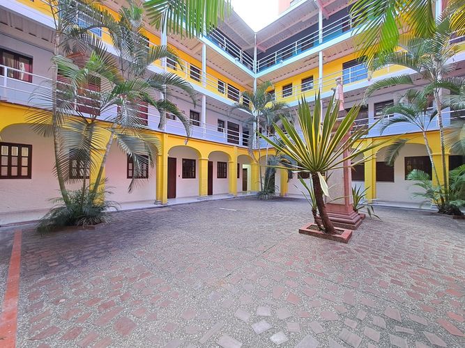 Edificio en arriendo en La Candelaria, Medellín, 3448 m² · foto 21 de 24