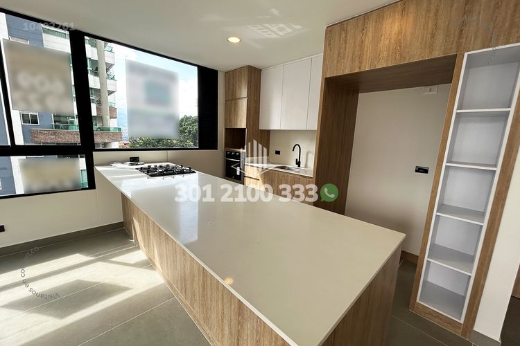 Apartamento de 2 alcobas en arriendo en Castropol, Medellín, 113 m² · foto 9 de 24