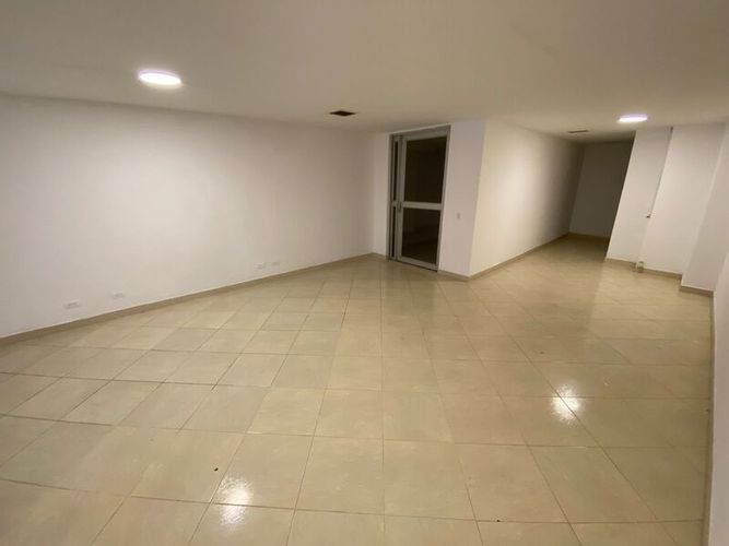 Local en arriendo en Boston, Medellín, 148 m² · foto 2 de 8