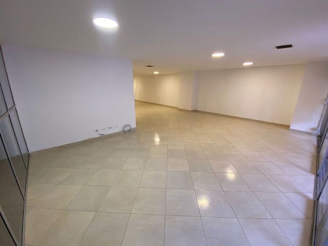 Local en arriendo en Boston, Medellín, 148 m² · foto 5 de 8