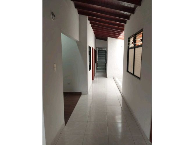 Casa de 3 alcobas en venta en Robledo, Medellín, 140 m² · foto 9 de 20