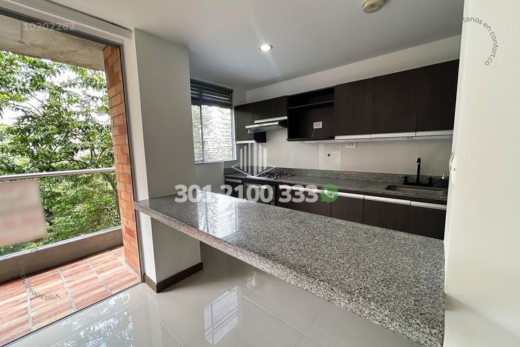 Apartamento de 3 alcobas en arriendo en Cumbres, Envigado, 89 m² · foto 6 de 24