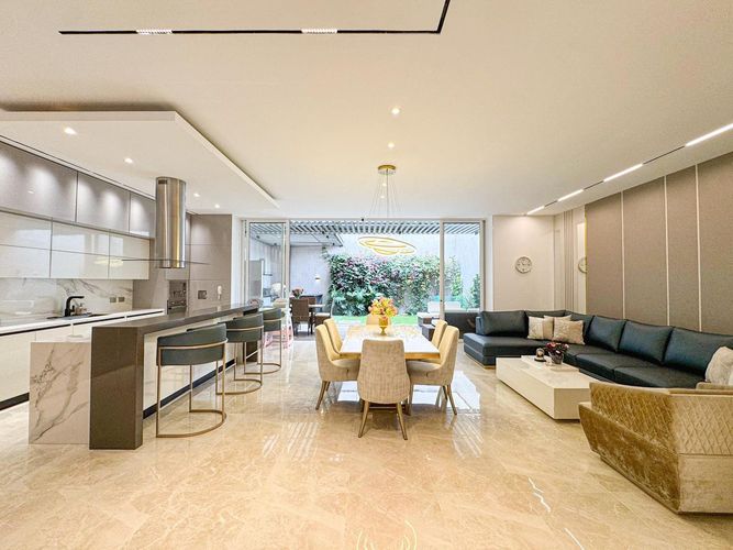 Casa de 4 alcobas en venta en Lagos Del Cacique, Bucaramanga, 262 m² · foto 3 de 8