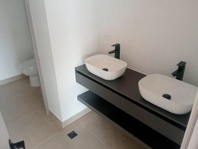 Apartamento de 3 alcobas en venta en Laureles, Medellín, 153 m² · foto 17 de 19