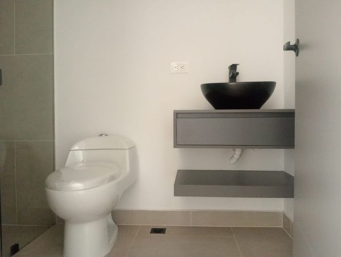 Apartamento de 3 alcobas en venta en Laureles, Medellín, 153 m² · foto 19 de 19
