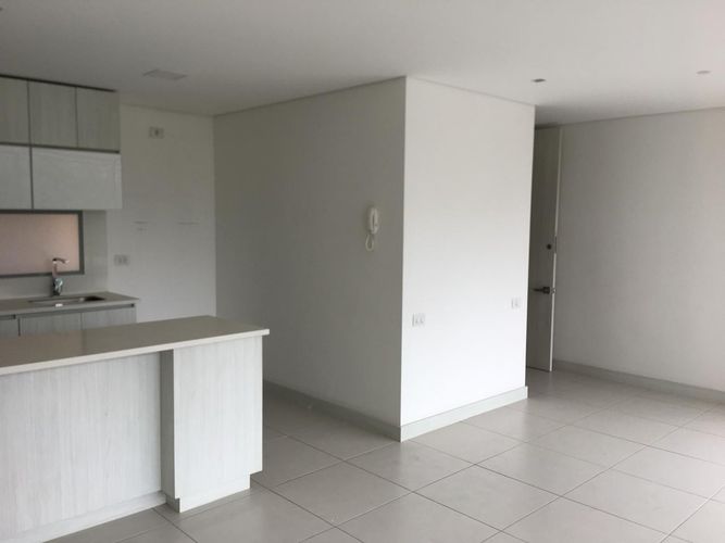 Apartamento de 3 alcobas en arriendo en Loma Del Esmeraldal, Envigado, 115 m² · foto 3 de 13