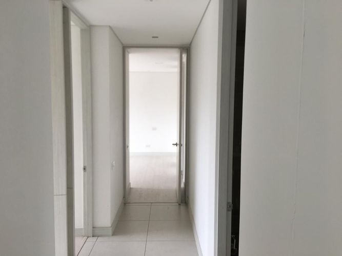 Apartamento de 3 alcobas en arriendo en Loma Del Esmeraldal, Envigado, 115 m² · foto 6 de 13