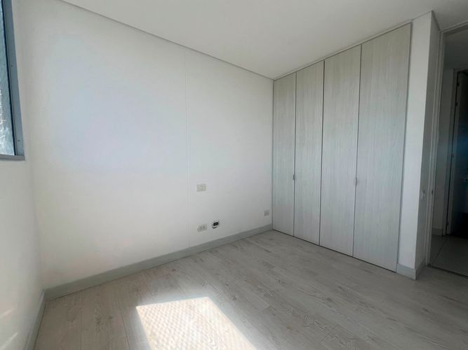 Apartamento de 3 alcobas en arriendo en Loma Del Esmeraldal, Envigado, 115 m² · foto 9 de 13