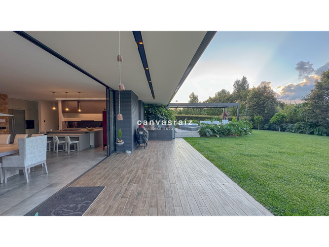 Casa de 5 alcobas en venta en Llano Grande, Rionegro, 460 m² · foto 6 de 24