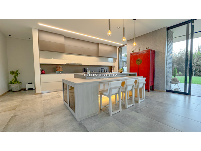 Casa de 5 alcobas en venta en Llano Grande, Rionegro, 460 m² · foto 8 de 24
