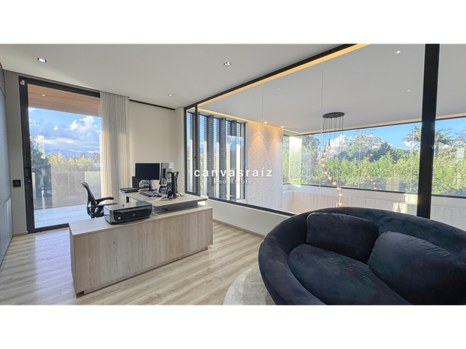Casa de 5 alcobas en venta en Llano Grande, Rionegro, 460 m² · foto 12 de 24