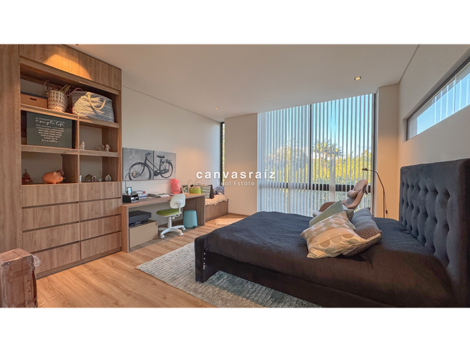 Casa de 5 alcobas en venta en Llano Grande, Rionegro, 460 m² · foto 20 de 24