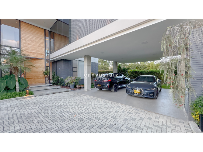Casa de 5 alcobas en venta en Llano Grande, Rionegro, 460 m² · foto 22 de 24