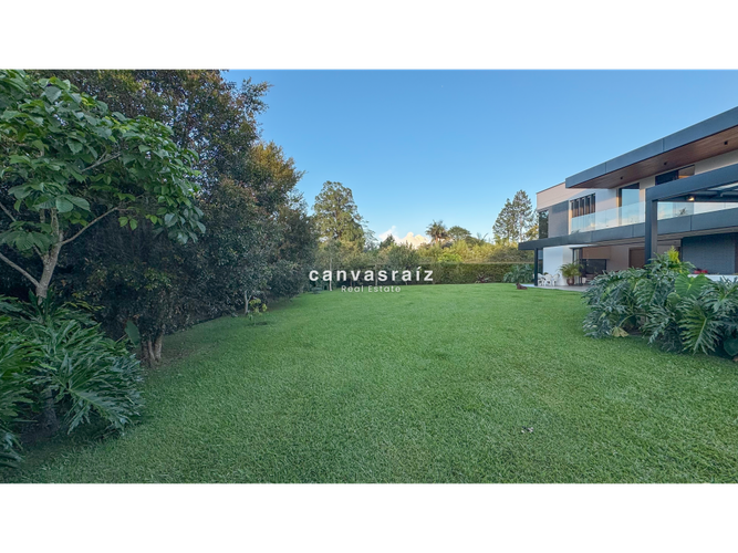 Casa de 5 alcobas en venta en Llano Grande, Rionegro, 460 m² · foto 24 de 24