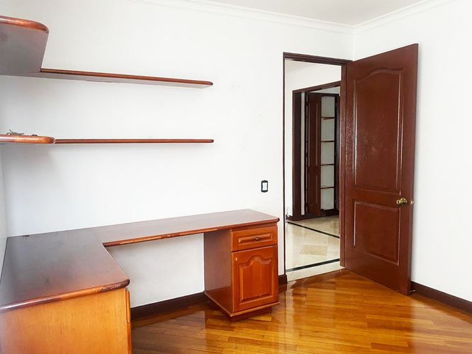 Apartamento de 3 alcobas en arriendo en El Poblado, Medellín, 130 m² · foto 15 de 20