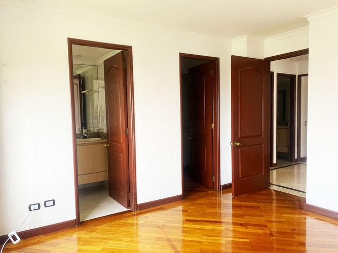 Apartamento de 3 alcobas en arriendo en El Poblado, Medellín, 130 m² · foto 12 de 20