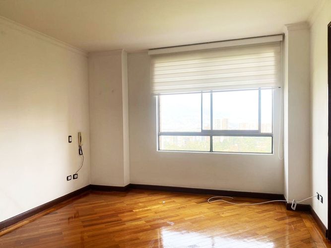 Apartamento de 3 alcobas en arriendo en El Poblado, Medellín, 130 m² · foto 9 de 20