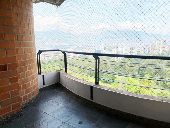 Apartamento de 3 alcobas en arriendo en El Poblado, Medellín, 130 m² · foto 20 de 20