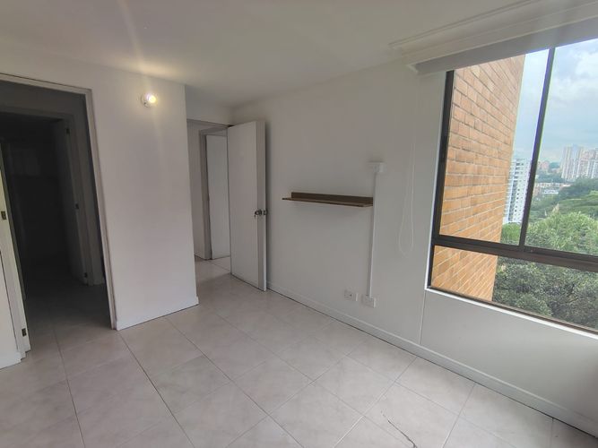 Apartamento de 2 alcobas en arriendo en El Poblado, Medellín, 87 m² · foto 14 de 17