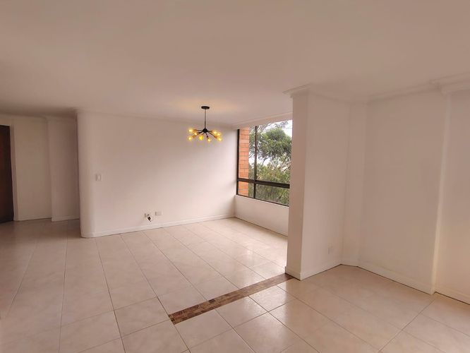 Apartamento de 2 alcobas en arriendo en El Poblado, Medellín, 87 m² · foto 3 de 17