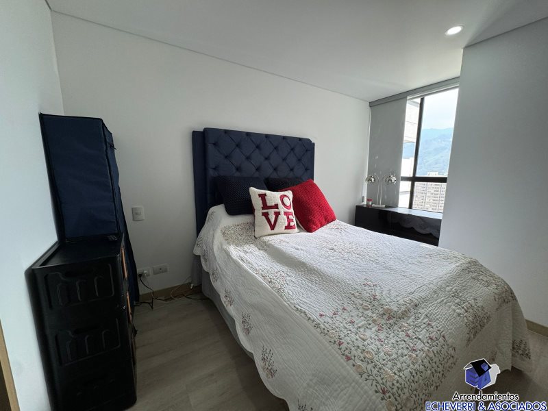 Apartamento en Arriendo en Loma de las brujas, Envigado - 4