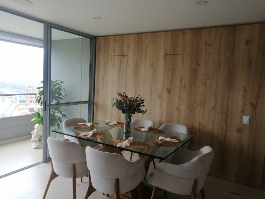 Apartamento en venta en El Poblado, Medellín [No disponible] 3