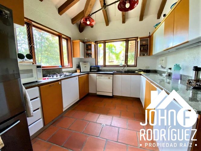 Casa de 4 alcobas en venta en Sajonia, Rionegro · foto 6 de 18