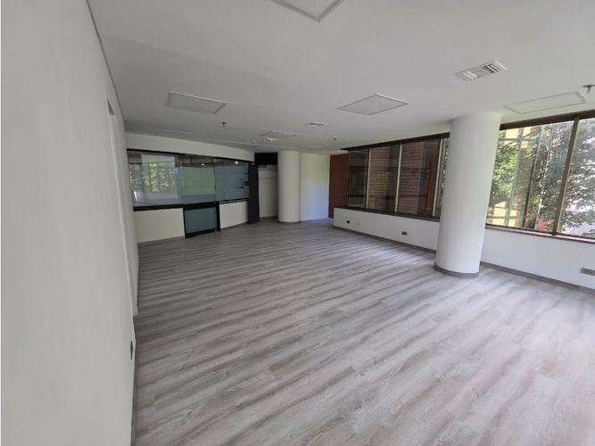 Oficina en arriendo en El Poblado, Medellín, 70 m² · foto 6 de 9