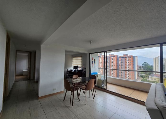 Apartamento de 2 alcobas en venta en Belén, Medellín, 80 m² · foto 4 de 12